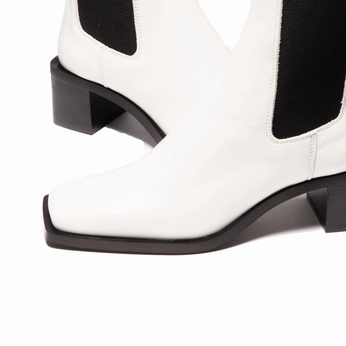 Albans White Leather