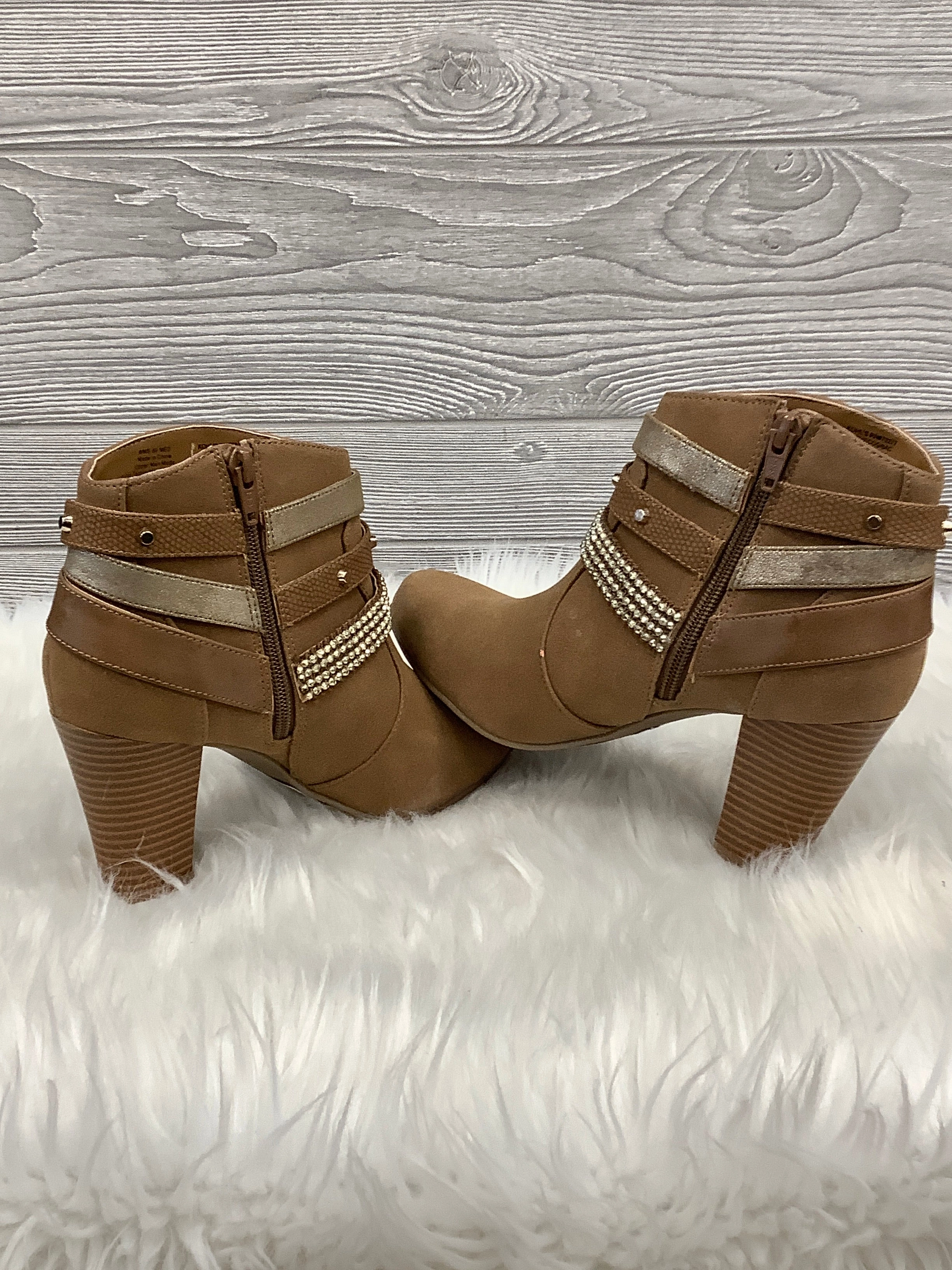 Boots Ankle Heels By Jennifer Lopez In Brown, Size: 6.5