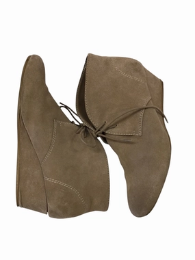 Boots Ankle Heels By Nine West In Brown, Size: 10