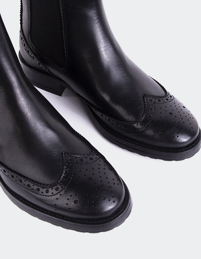 Debree Black Leather