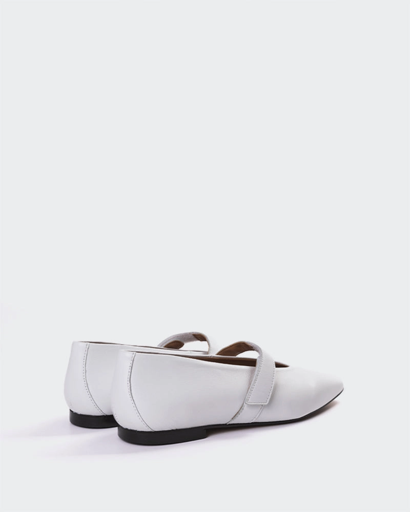 Flordeliz White Leather