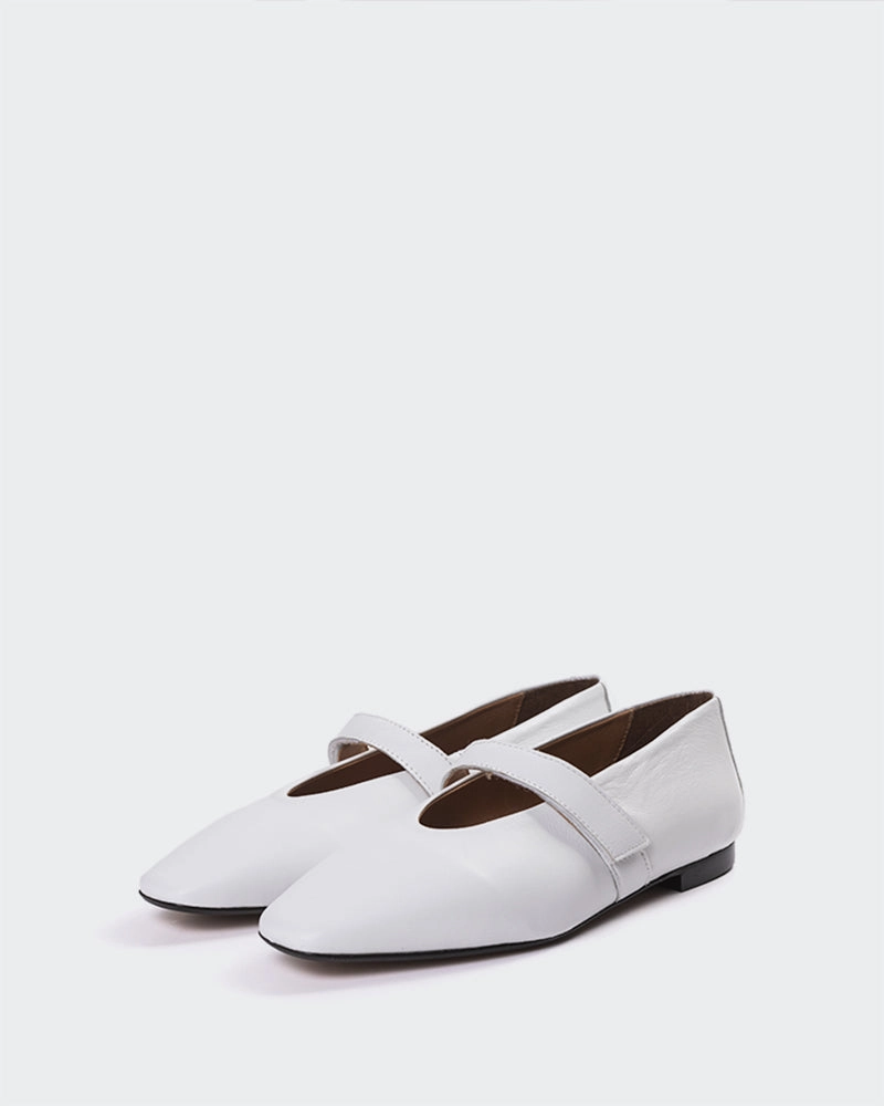 Flordeliz White Leather