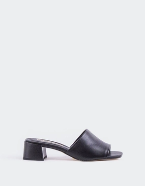 Fortunata Black Leather