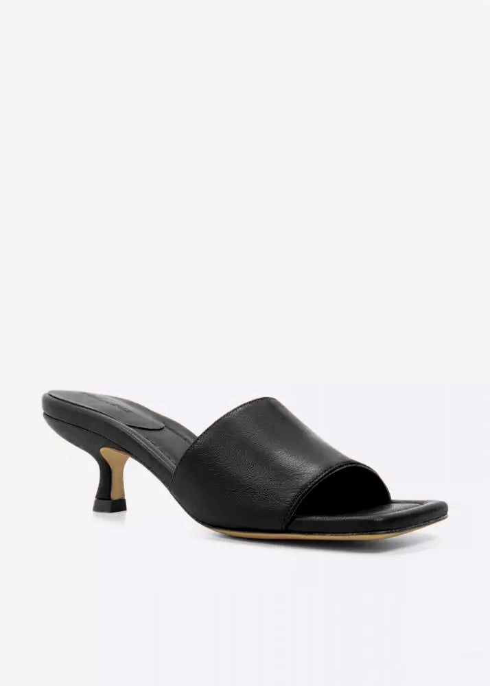 Jone Sandal - Black