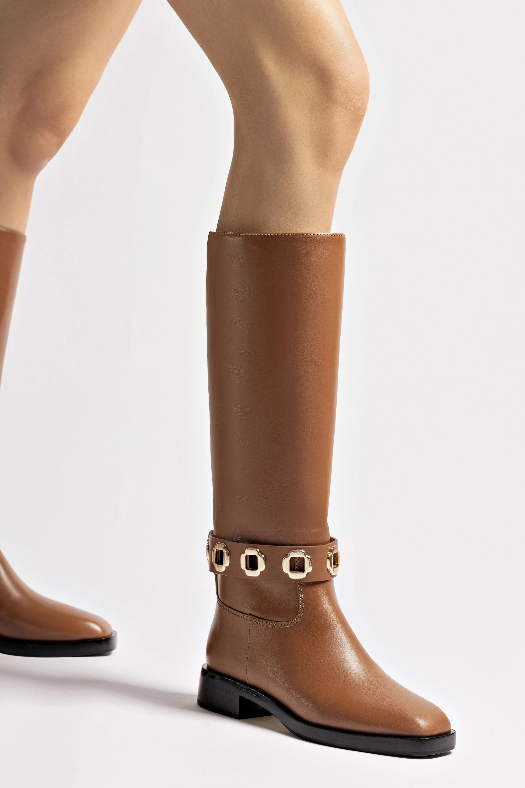 Milan Flat Boot In Caramel Leather