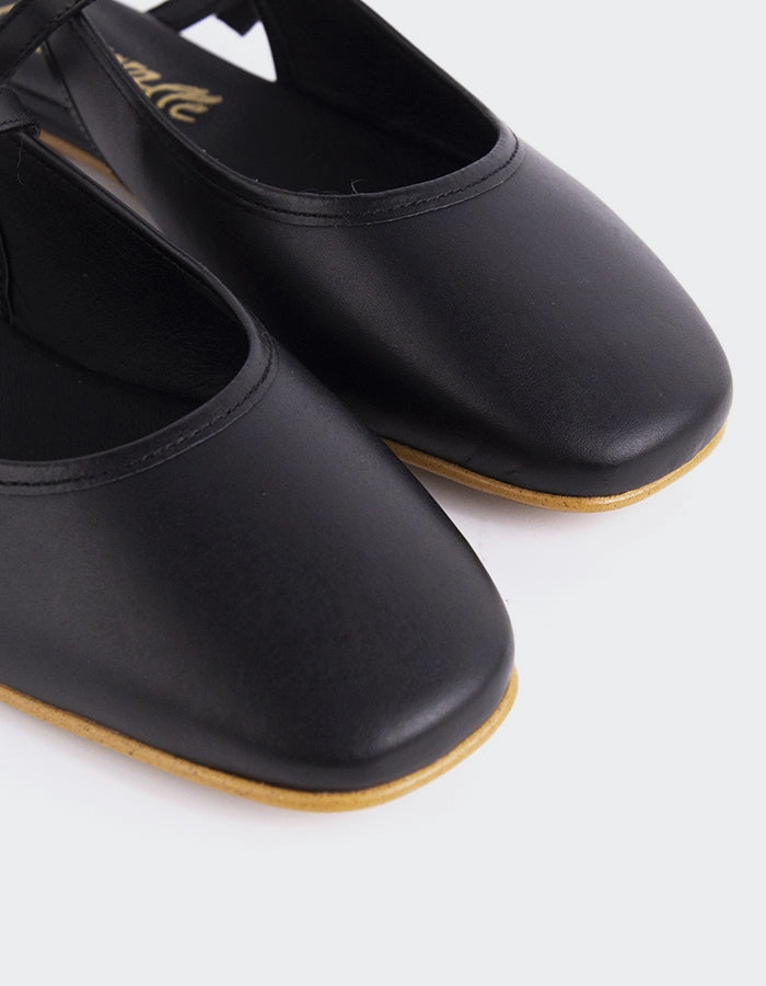 Rafya Black Leather