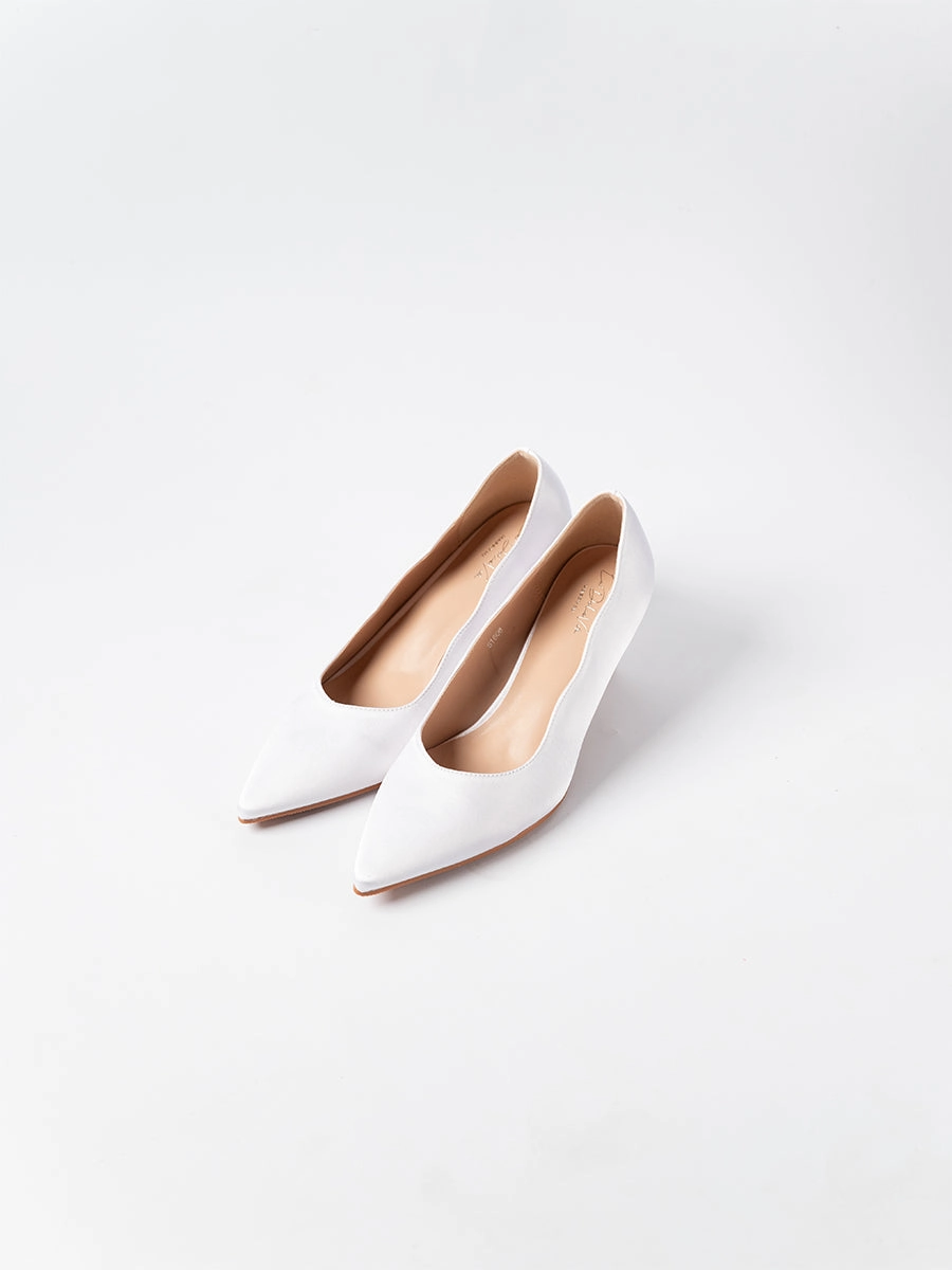 Satin Scallop Pumps