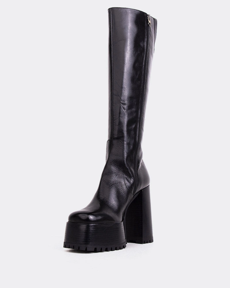 Saylor Black Leather