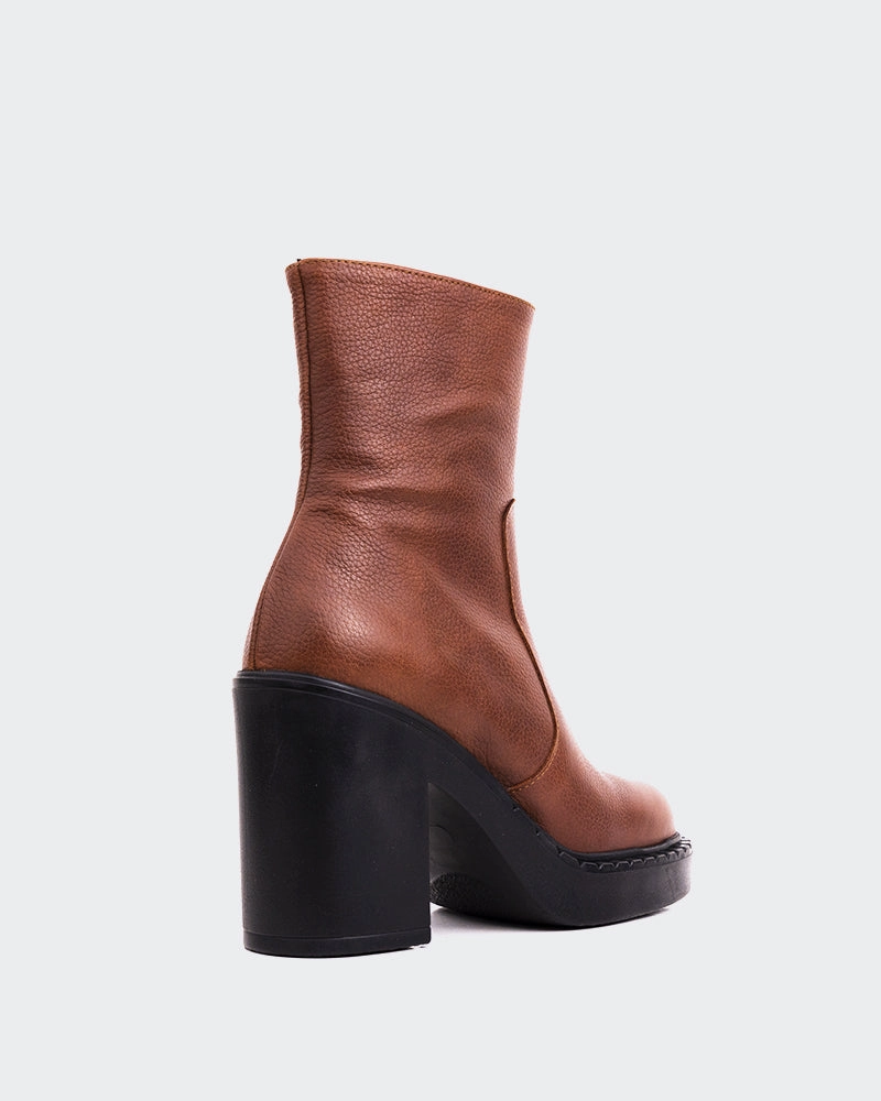 Shivers Tan Leather