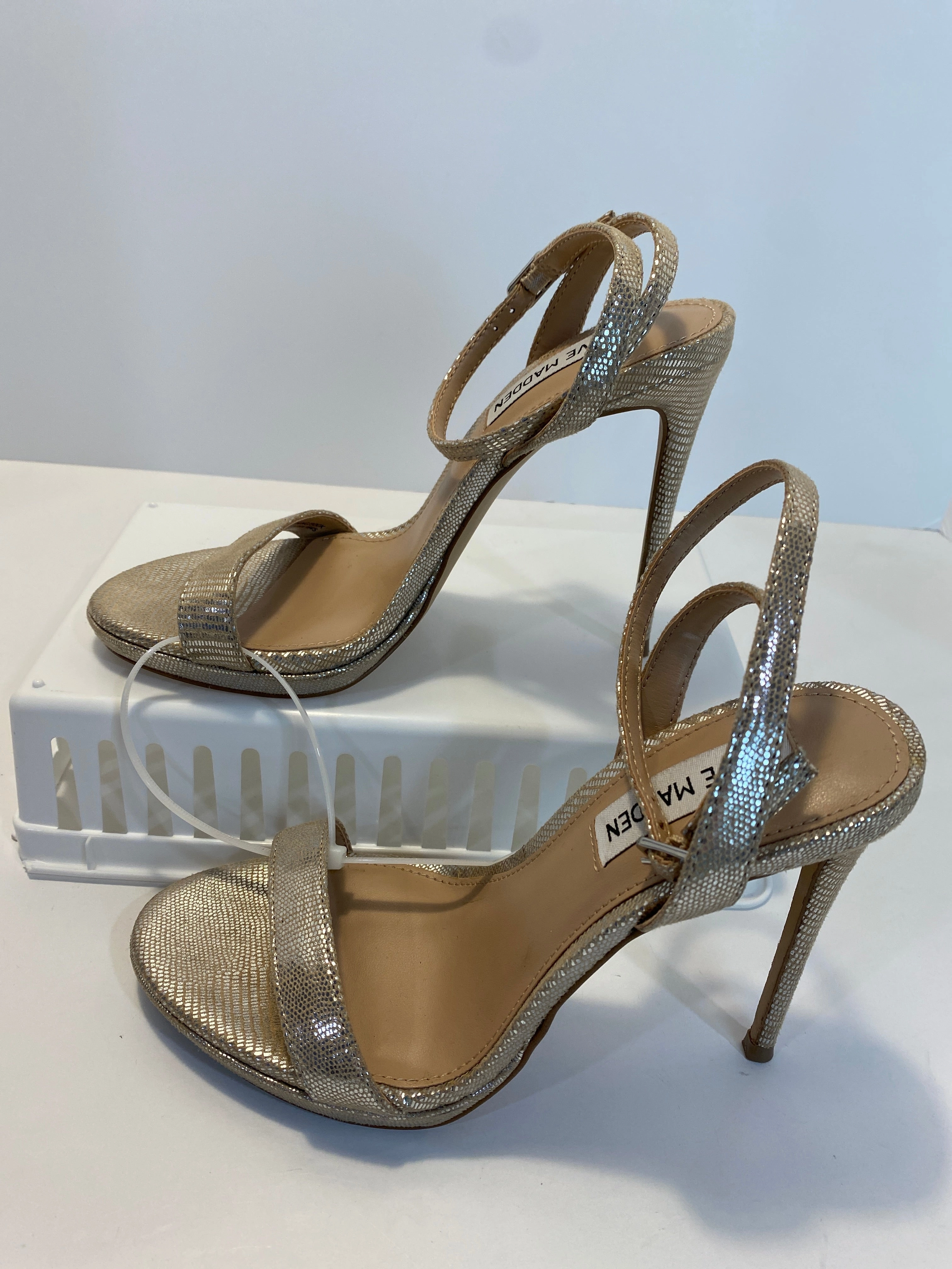 Silver Shoes Heels Stiletto Steve Madden, Size 6