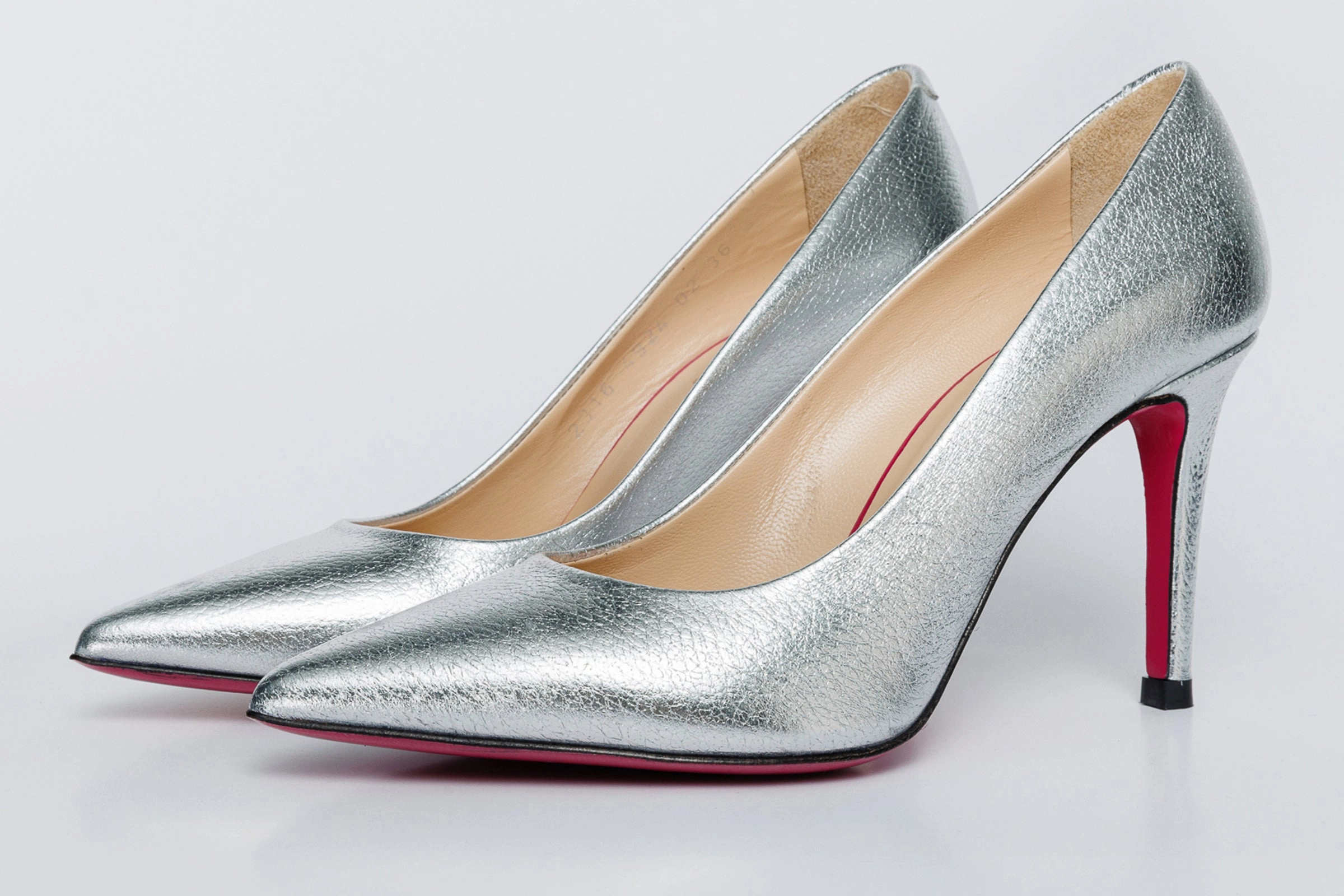 The Ege Silver Leather Pump Fuchsia Sole Women Shoe