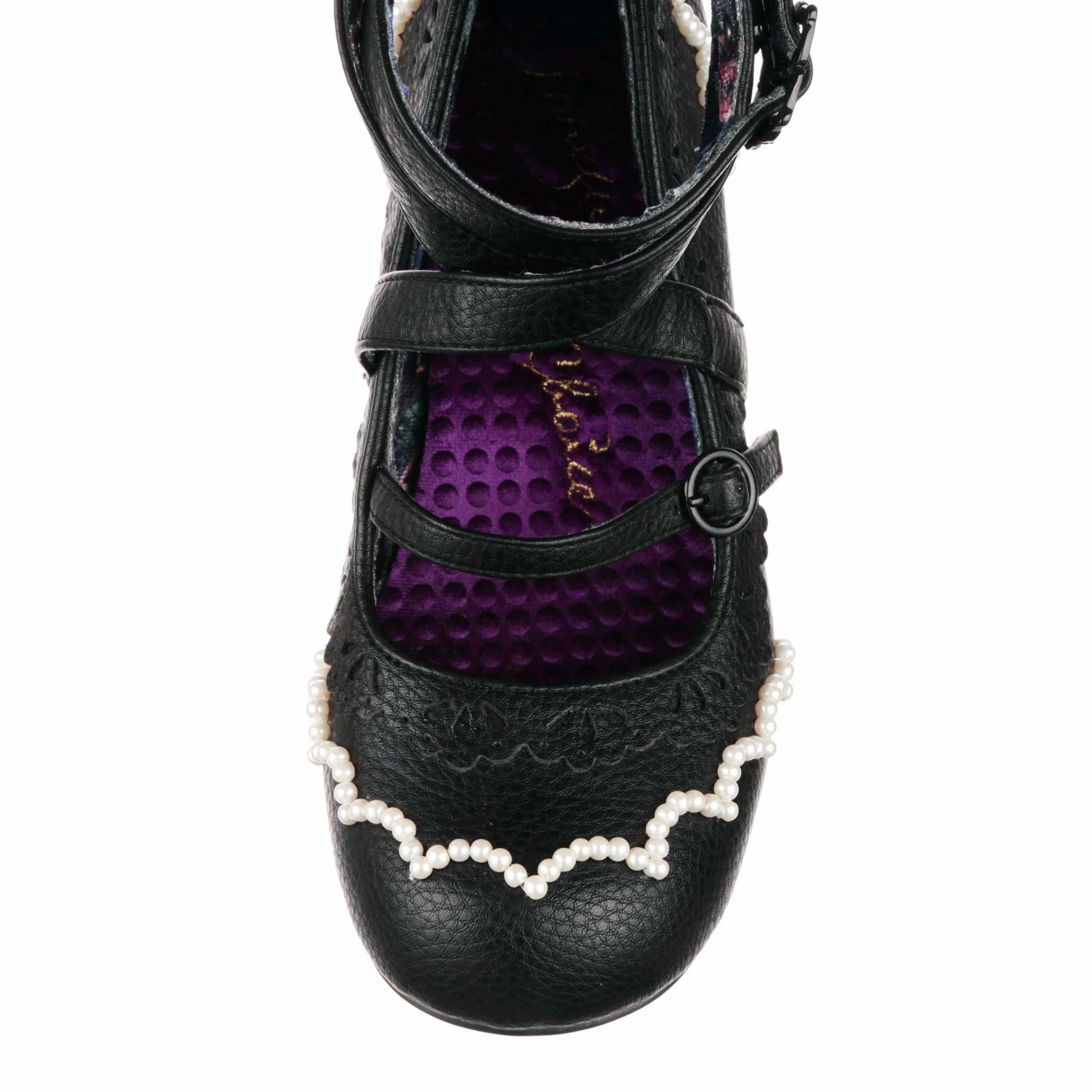 Winter Lace